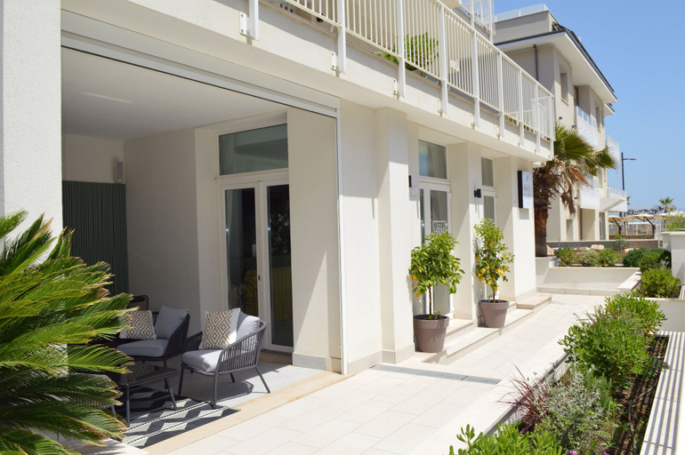 Exterior & Views 2, Hotel Riva e Mare, Rimini