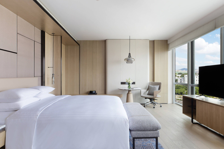 Bedroom 3, Courtyard by Marriott Shenzhen Northwest, Shenzhen