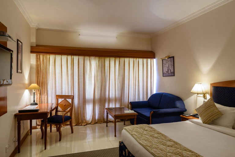 Bedroom 2, Quality Inn Palms, Kachchh