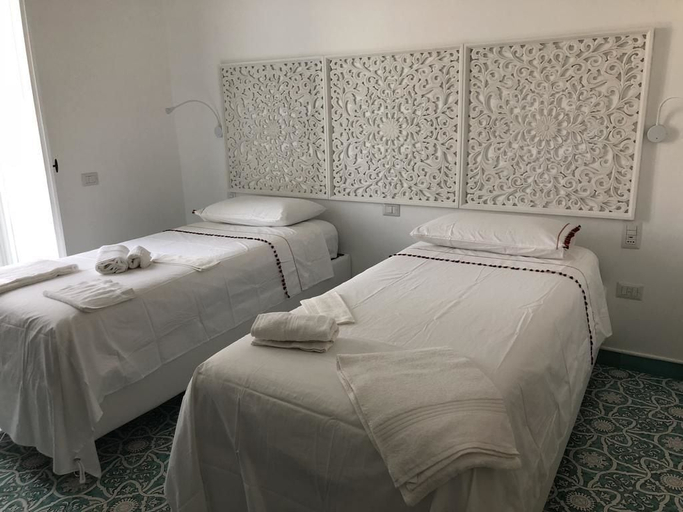 Bedroom 3, Vesuvio View, Napoli