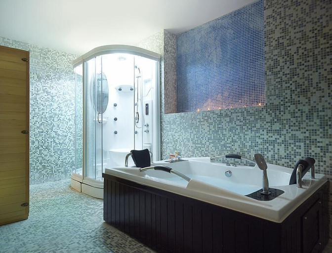 Bathroom 4, Arion Hotel, Peloponnese