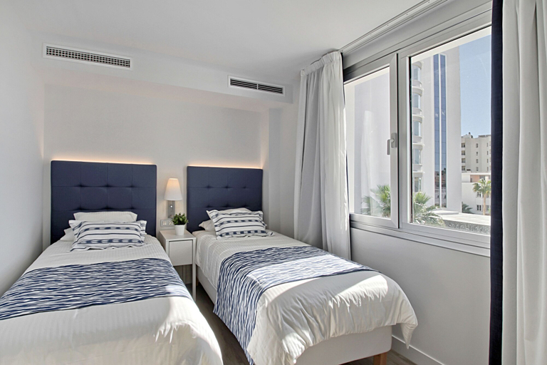 Bedroom 2, Carihuela Suites, Málaga