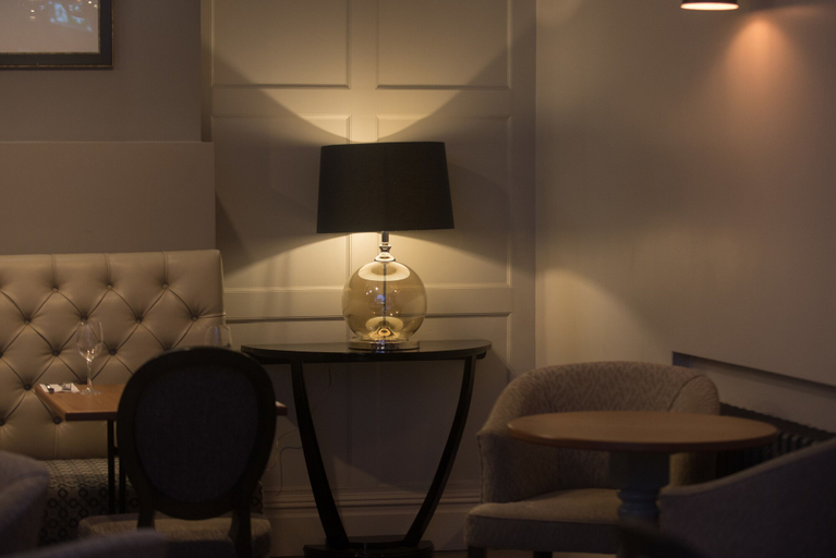 Bedroom 2, The Kings Head Hotel, London