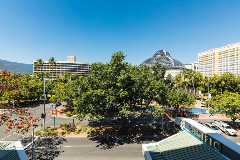 Exterior & Views 2, Pacific Hotel Cairns, Cairns