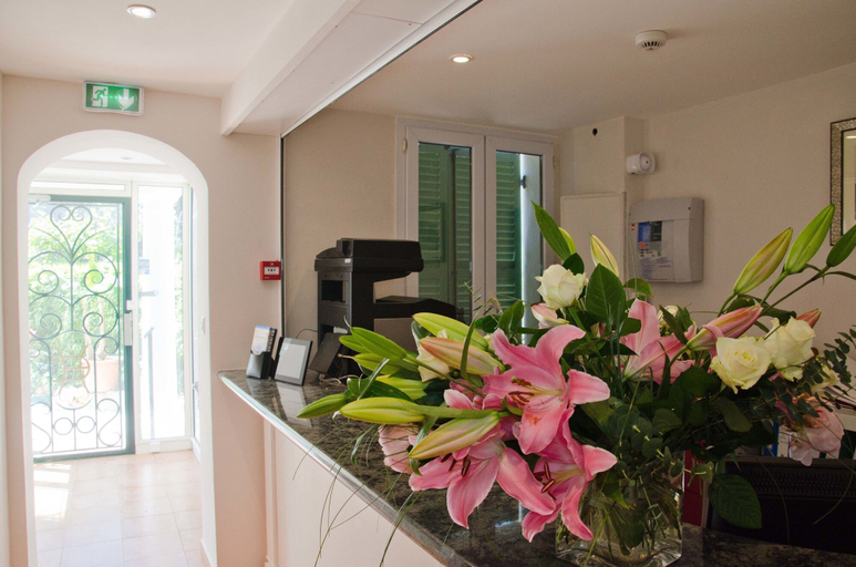 Bathroom 4, Residence Emeraude, Alpes-Maritimes