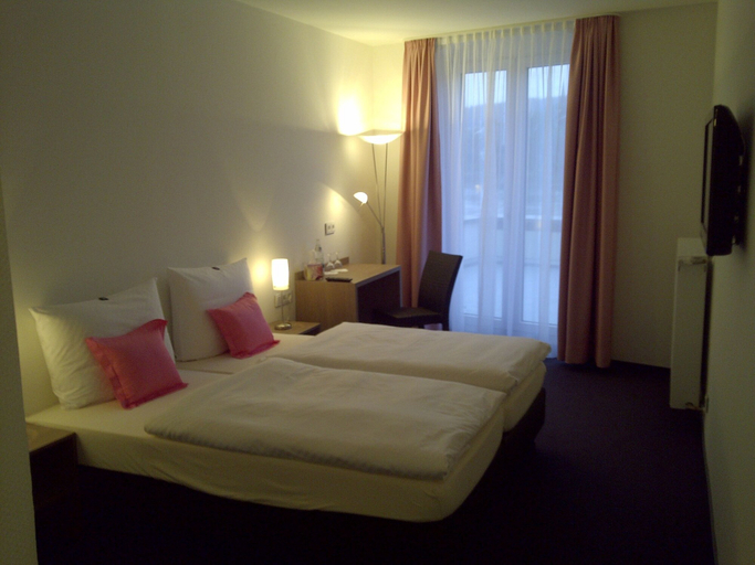 Bedroom 5, RheinHotel Arte, Ahrweiler