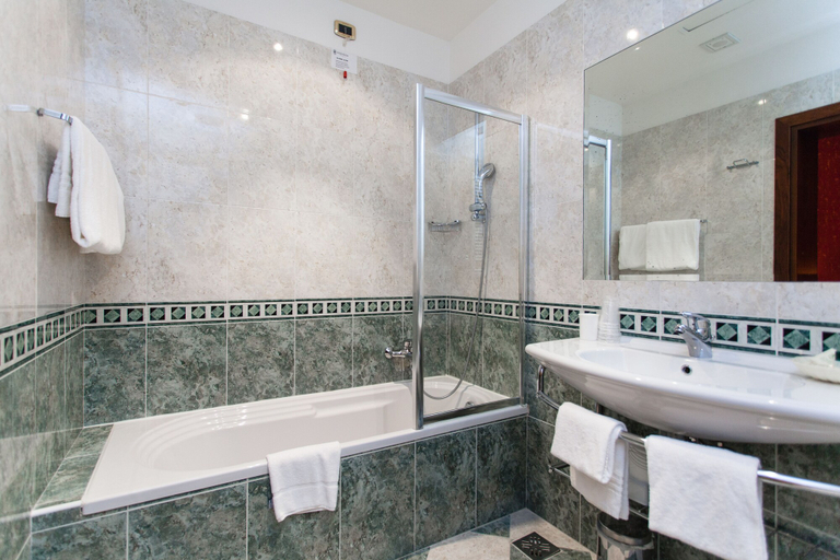 Bathroom 5, Hotel Al Ponte Mocenigo, Venezia