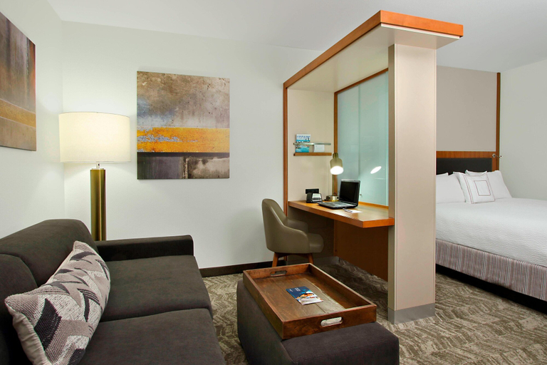 Bedroom 2, SpringHill Suites by Marriott Madera, Madera