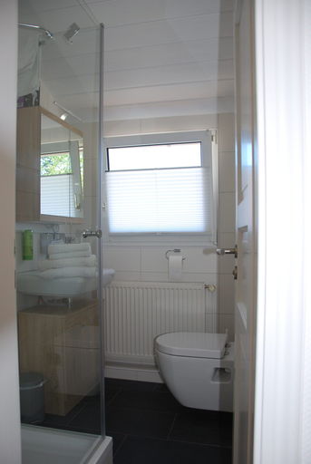Bathroom 5, Landgasthof zum Dorfkrug, Waldshut