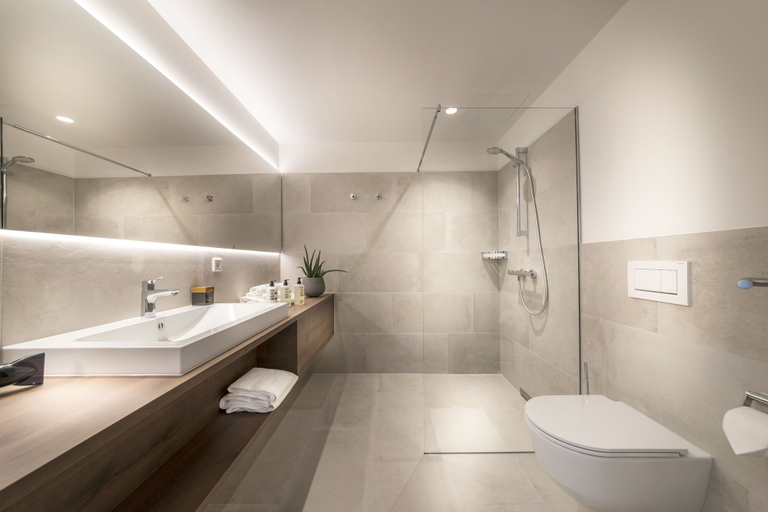 Bathroom 5, Hotel Melchior Park, Würzburg