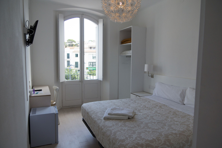 Bedroom 3, Hostal Marina Cadaqués, Girona