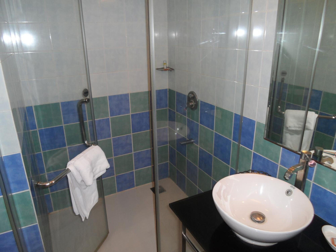 Bathroom 5, Aditya Hometel Hyderabad, Ranga Reddy