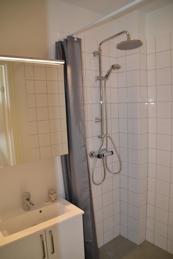 Bathroom 3, Thyborøn Hotel, Lemvig