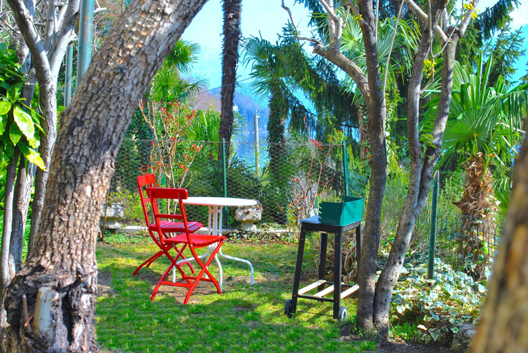 Others 3, Palm Bay Residence, Como