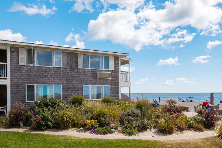 Exterior & Views 2, Riviera Beach Resort, Barnstable