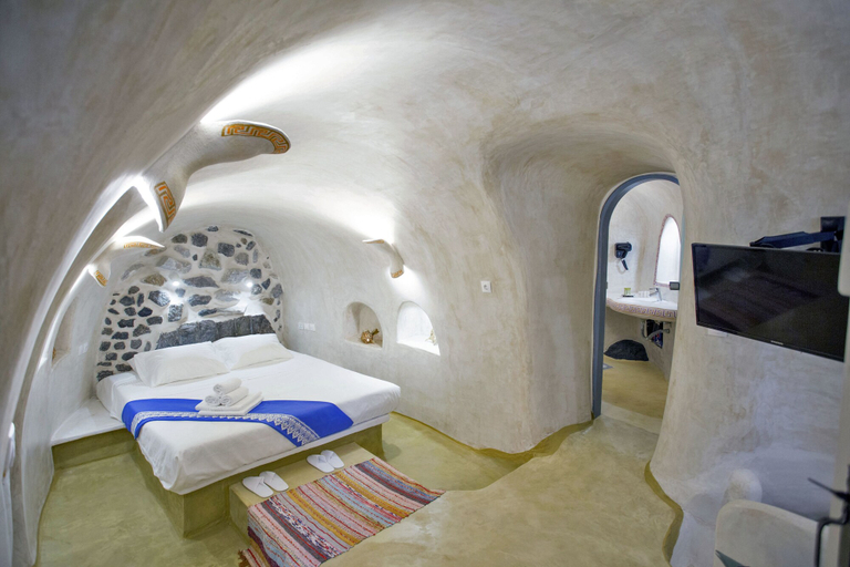 Bedroom 3, Aura Caves, South Aegean