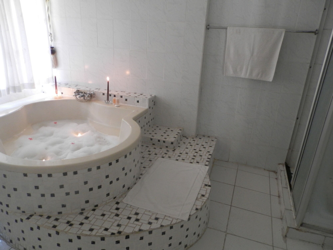 Bedroom 13