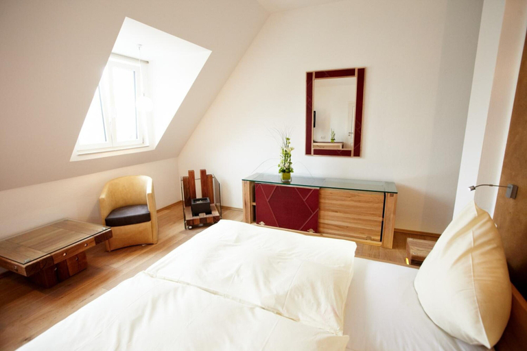 Bedroom 4, Residenz Schloss Engers, Neuwied