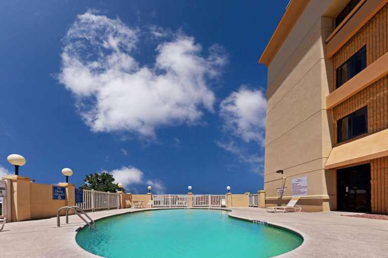 Sport & Beauty 5, La Quinta Inn & Suites by Wyndham El Paso West Bartlett, El Paso
