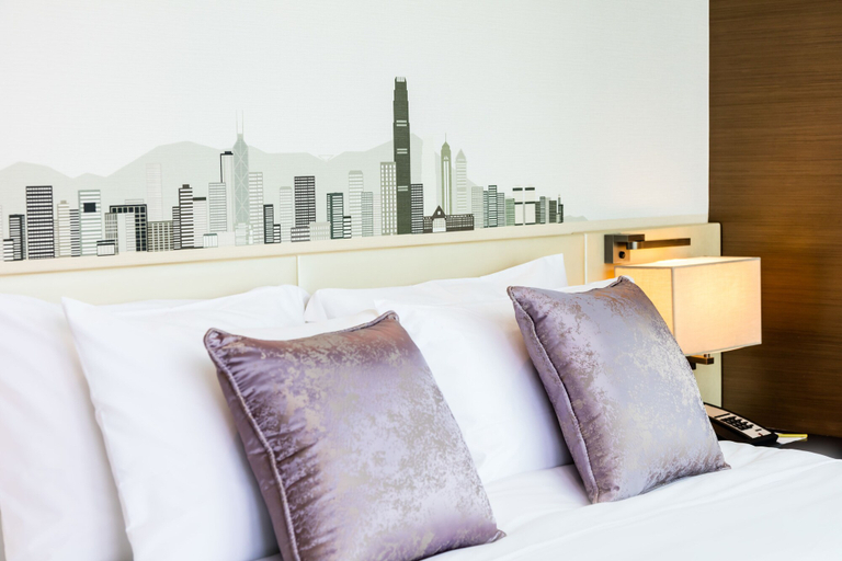Bedroom 3, Hilton Garden Inn Hong Kong Mongkok, Kowloon
