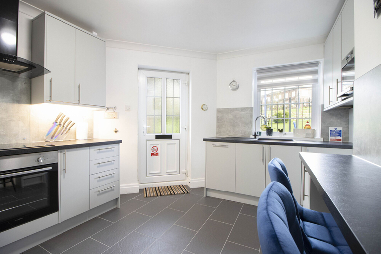 Others 5, Old Lodge Apartment, Devon