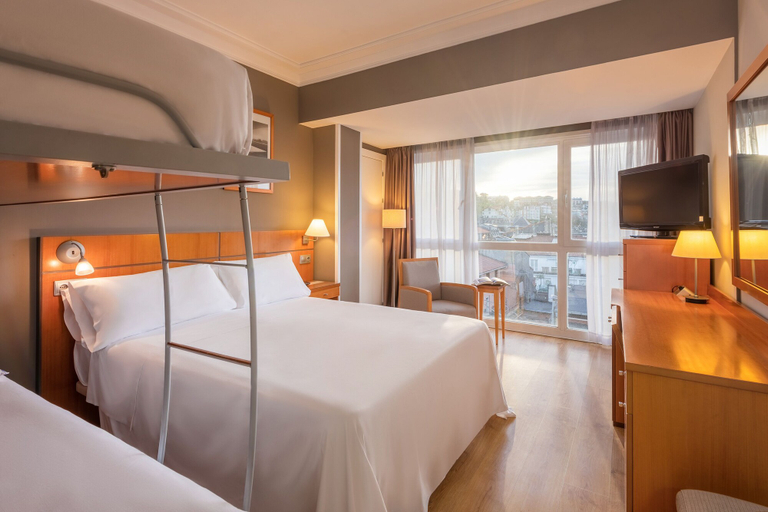 Bedroom 3, INNSiDE by Meliá San Sebastian Orly, Guipúzcoa