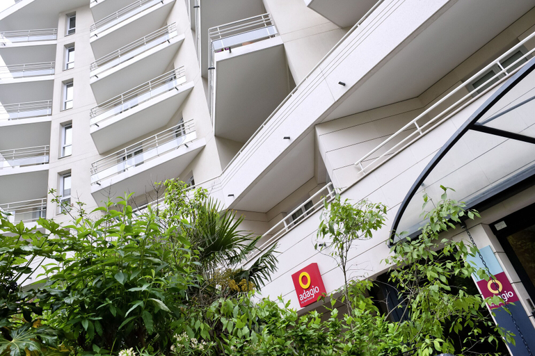Exterior & Views 2, Aparthotel Adagio la Defense le Parc, Hauts-de-Seine