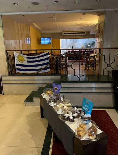 Food & Drinks 5, Hotel Europa, Montevideo