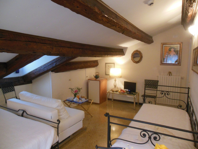 Bedroom 3, Ca' Riccio, Venezia