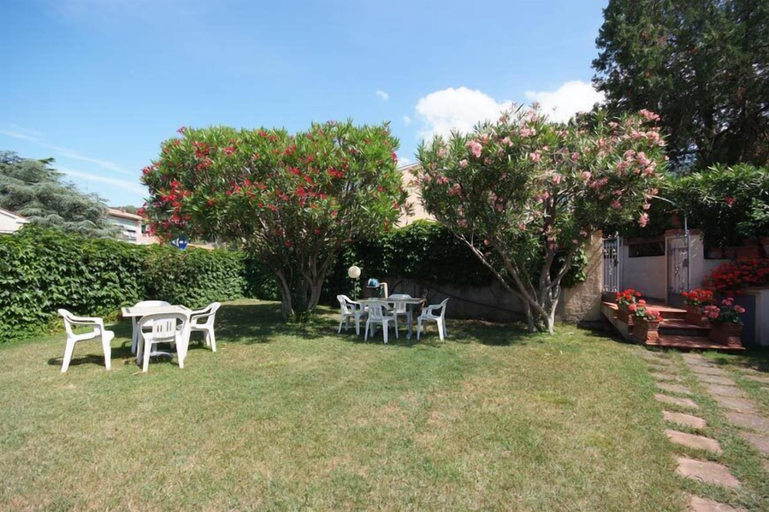 Others 5, Hotel Anselmi, Livorno