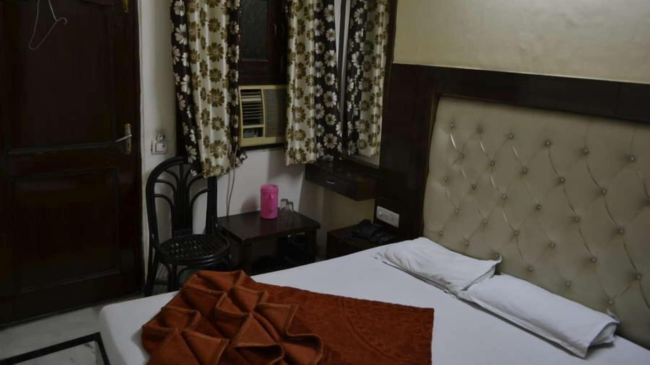 Bedroom 5, Lord Krishna Hotel Dx. Inn, Delhi