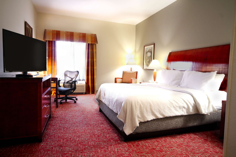 Bedroom 4, Hilton Garden Inn Elkhart, Elkhart