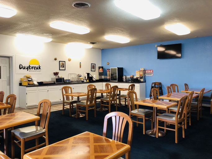 Food & Drinks 5, Days Inn by Wyndham Roswell, Chaves