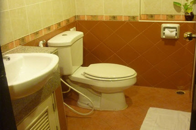 Bathroom 4, Punjadara Hotel, Muang Nakhon Ratchasima