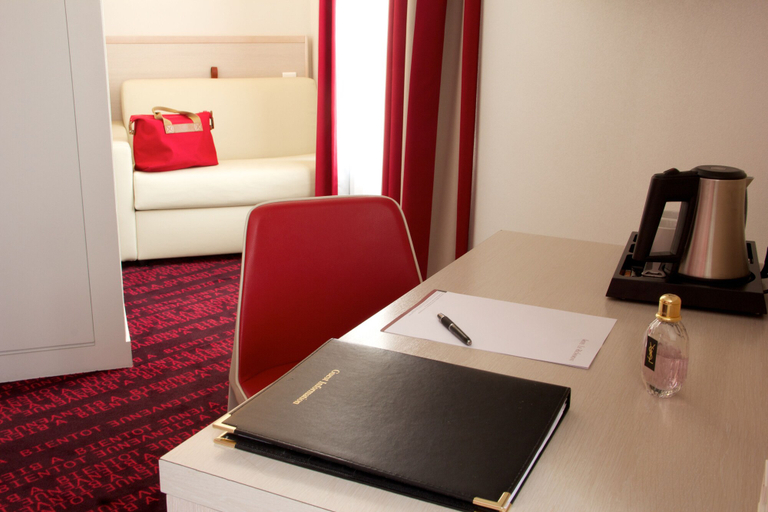 Others 5, Hôtel Le Richemont, Paris