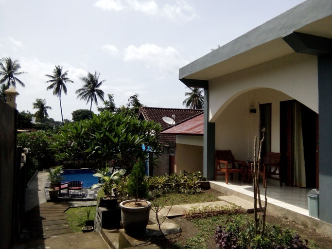 Exterior & Views 2, Family Garden Homestay, Lombok