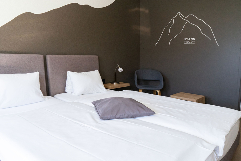 Bedroom 30