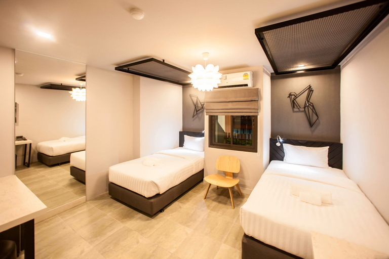 Bedroom 4, We Terminal Hotel, Muang Chiang Mai