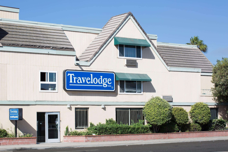 Exterior & Views 4, Travelodge by Wyndham Ocean Front, Orange