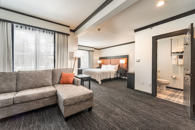 Bedroom 1, The Craftsman Inn & Suites, Onondaga