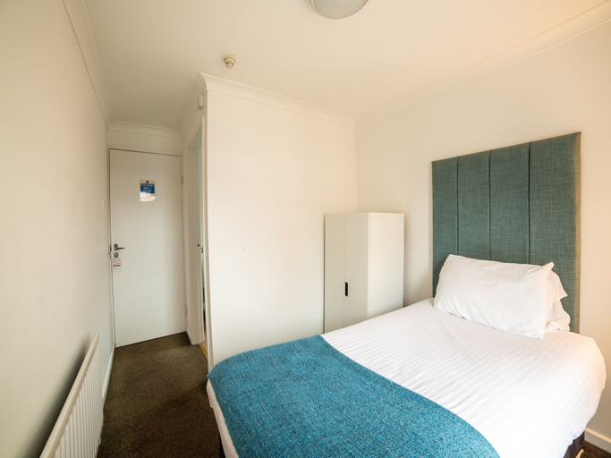 Bedroom 2, The Douglas Hotel, Hartlepool