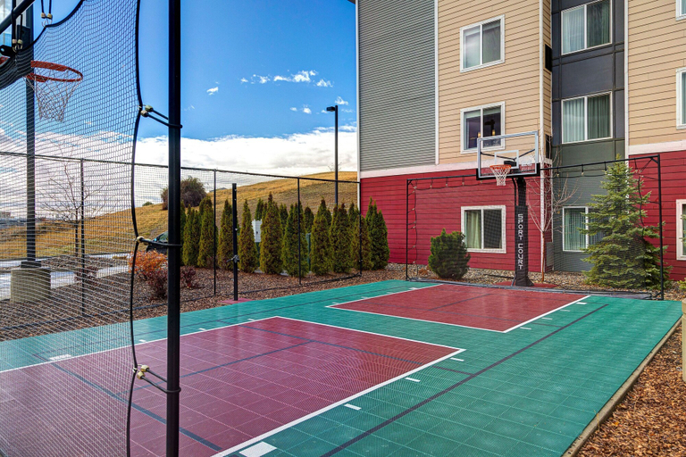 Exterior & Views 2, Residence Inn Pullman, Whitman
