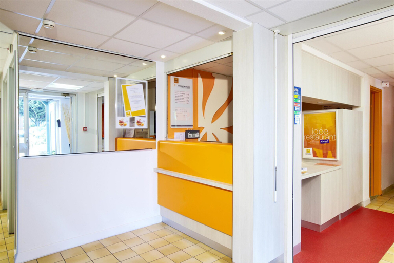 Others 4, Premiere Classe Geneve - Saint Genis Pouilly, Ain