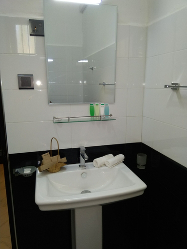 Bathroom 4, Amron Resort Sigiriya, Dambulla
