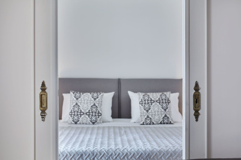 Bedroom 3, Chic One Bd Apartment with Hilton View, Attica