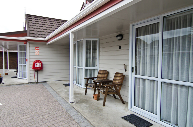 Exterior & Views 2, Settlers Motor Lodge, Hutt city