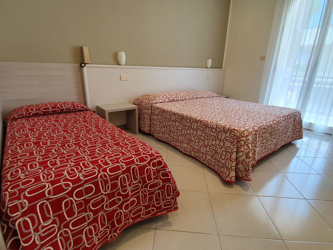 Bedroom 4, Hotel Alexander, Messina