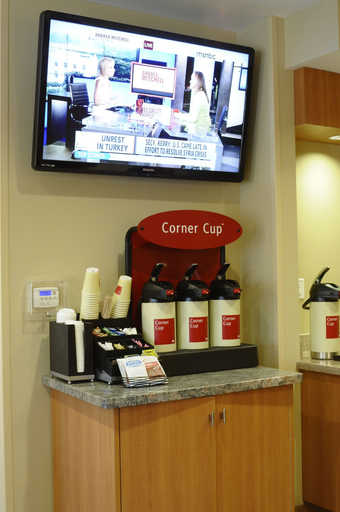Food & Drinks 5, TownePlace Suites Redding, Shasta