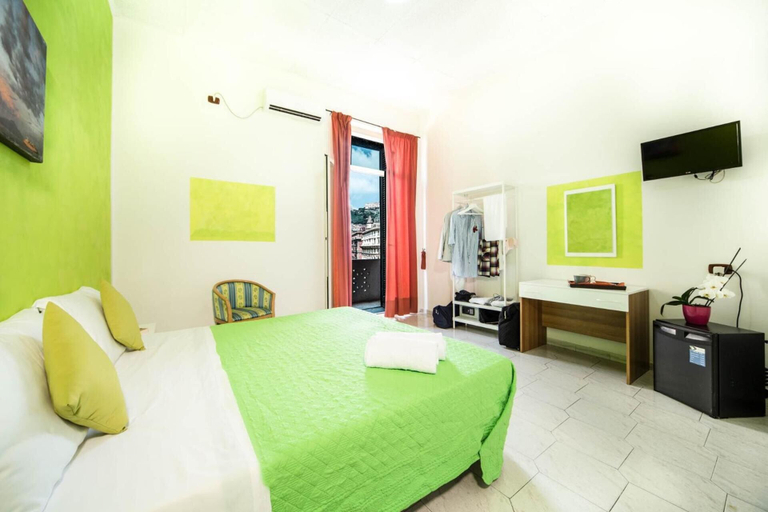 Bedroom 4, Le Orchidee, Napoli