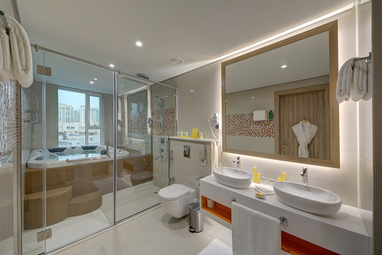 Bathroom 5, Al Khoory Atrium Hotel, Dubai